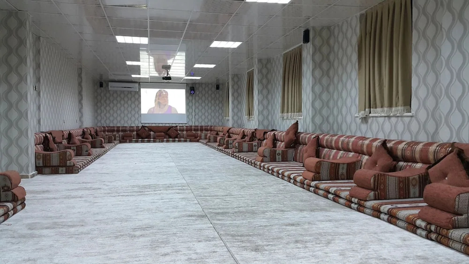 Karaali Kpalicalari Ve Otel Tesisleri