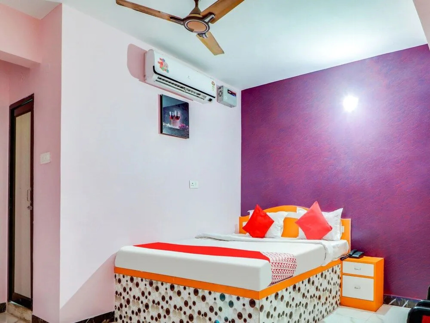 Oyo 46190 Triotel Hotels And Banquets (Opc) Private Limited