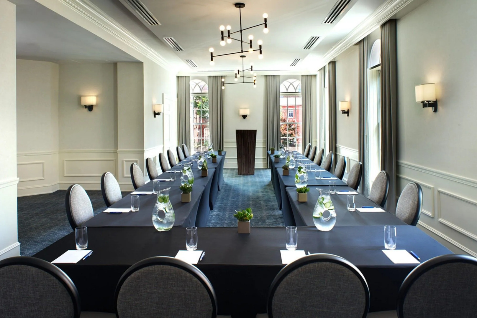 Morrison House Old Town Alexandria, Autograph Collection