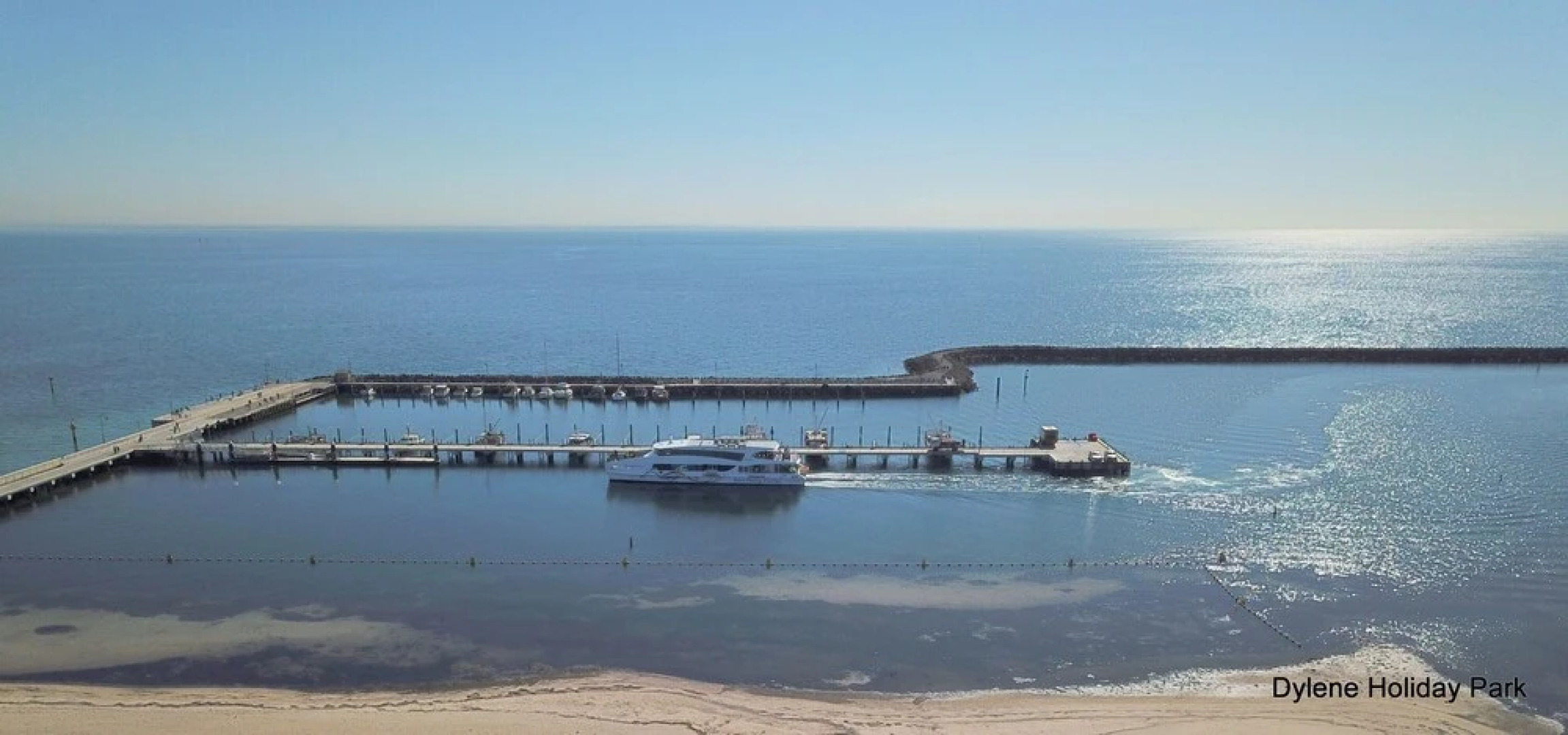 Dylene Caravan Park - 2 Br Family Cabin With Air