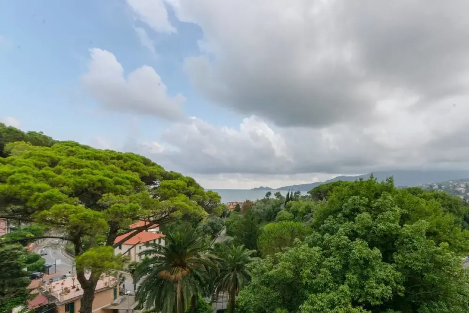 Altido Fabulous Villa Montuoro in Rapallo