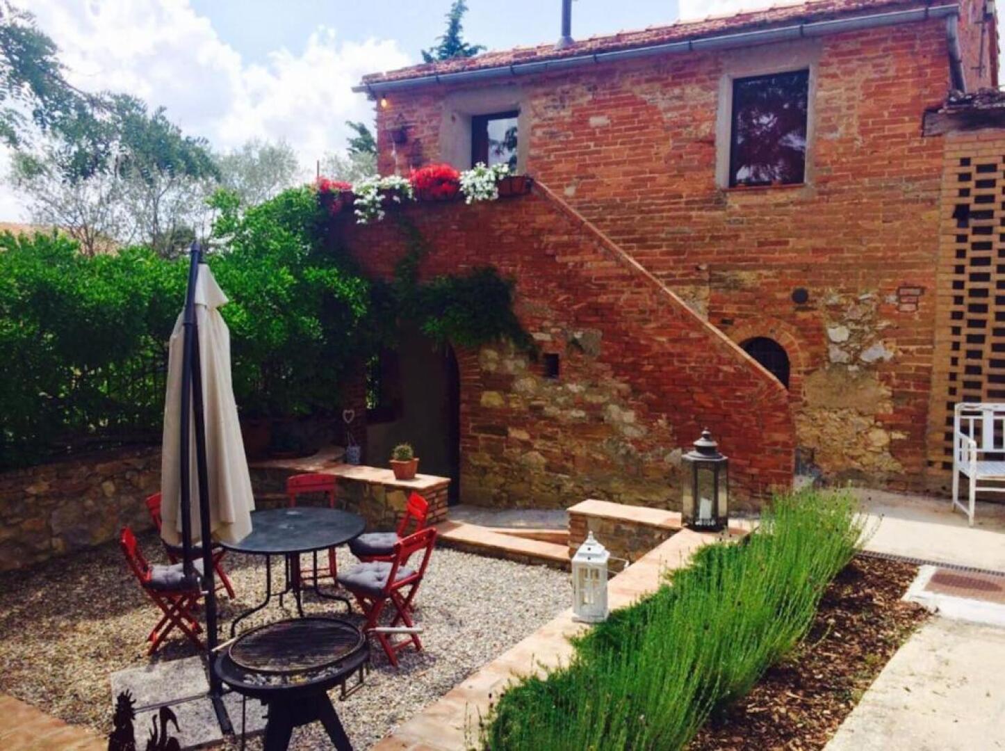 House With one Bedroom in Trequanda, With Shared Pool and Enclosed Garden