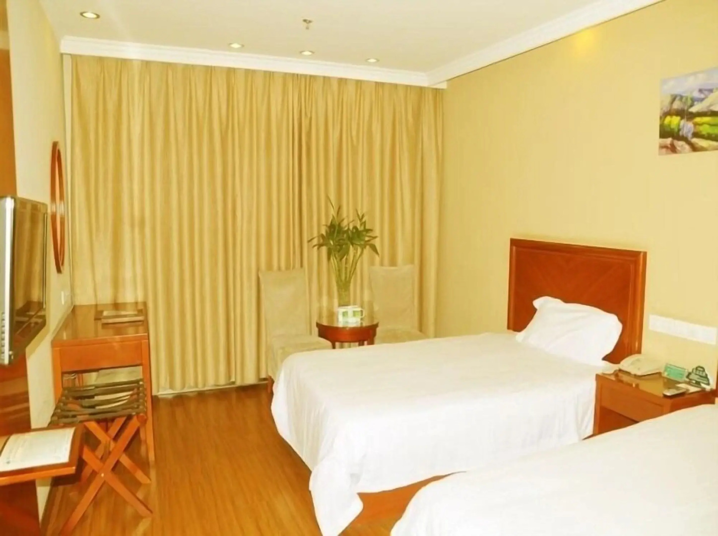 GreenTree Inn Wenshang Baoxiang Temple Express Hotel