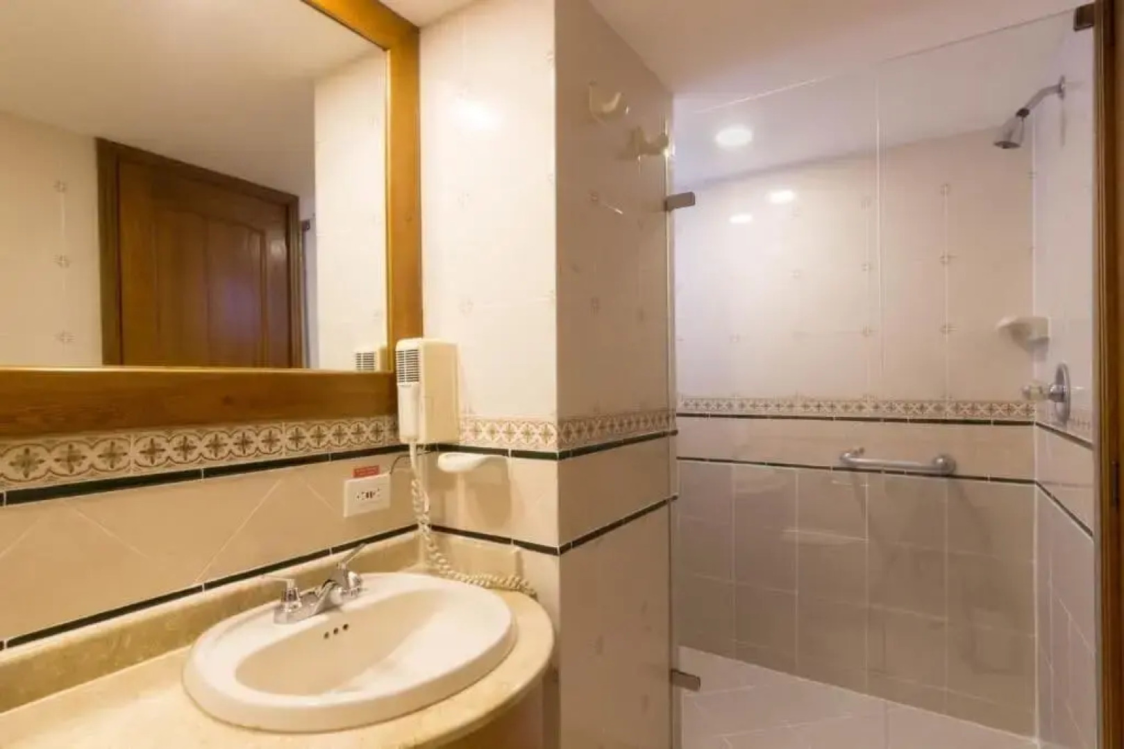 Alcázar de Oviedo By EE Hotels