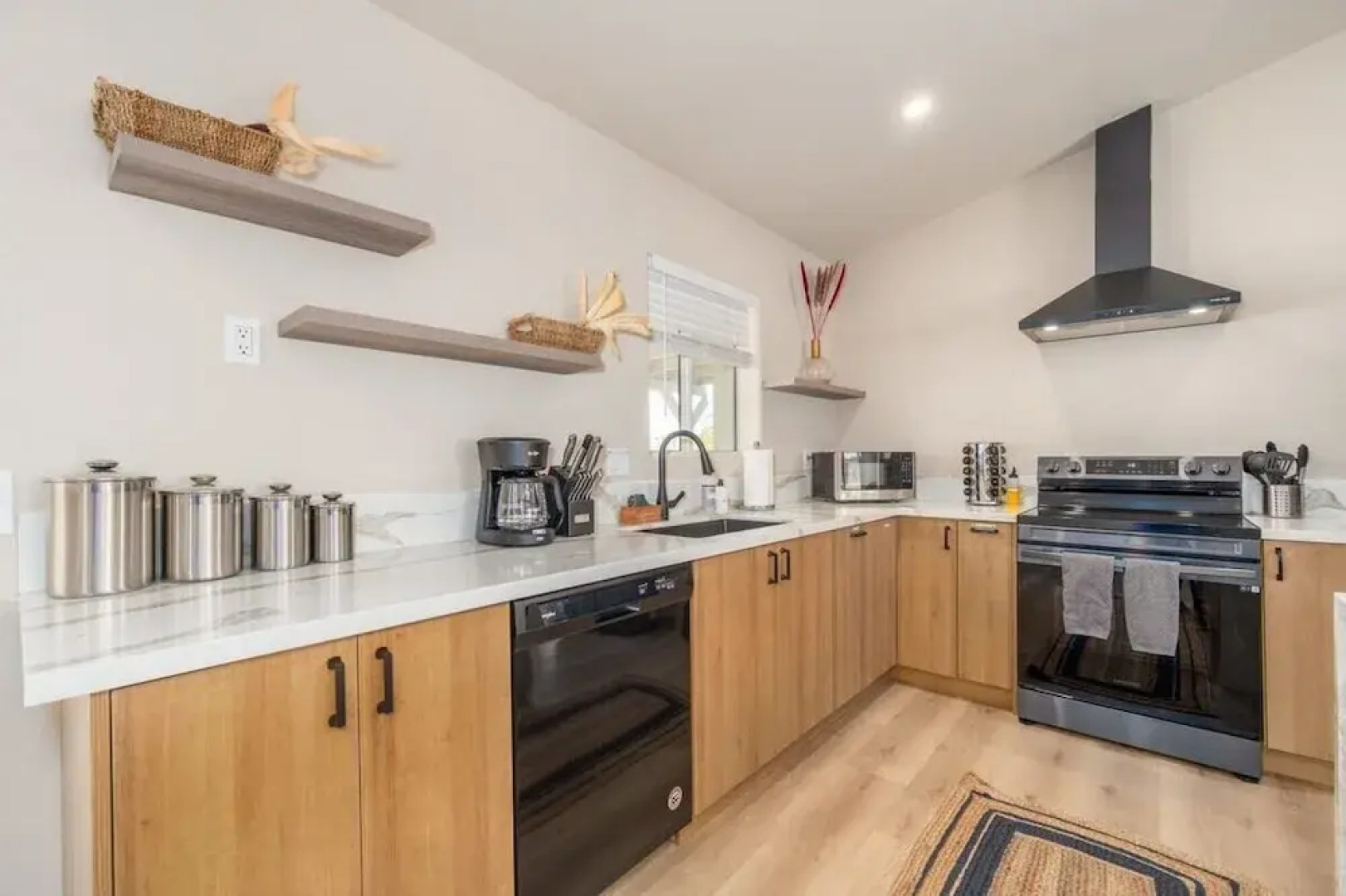 @marbella Lane - Charming Tranquil Hideaway