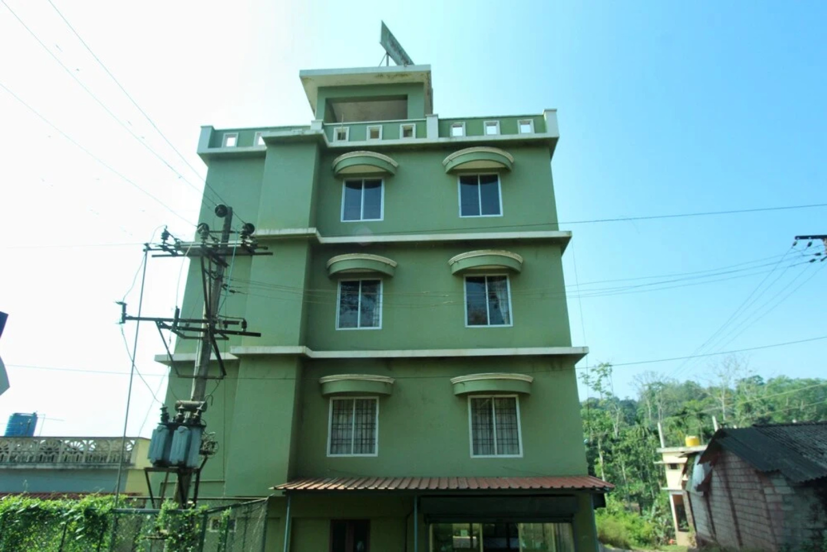 Live Inn By OYO Rooms