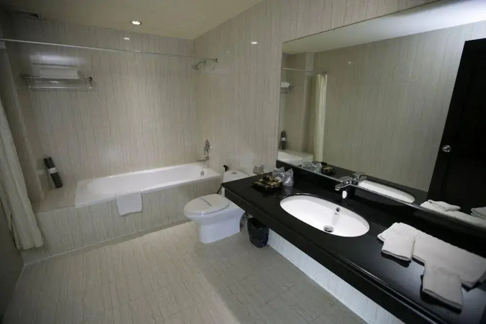 Narita Classic Hotel Tangerang