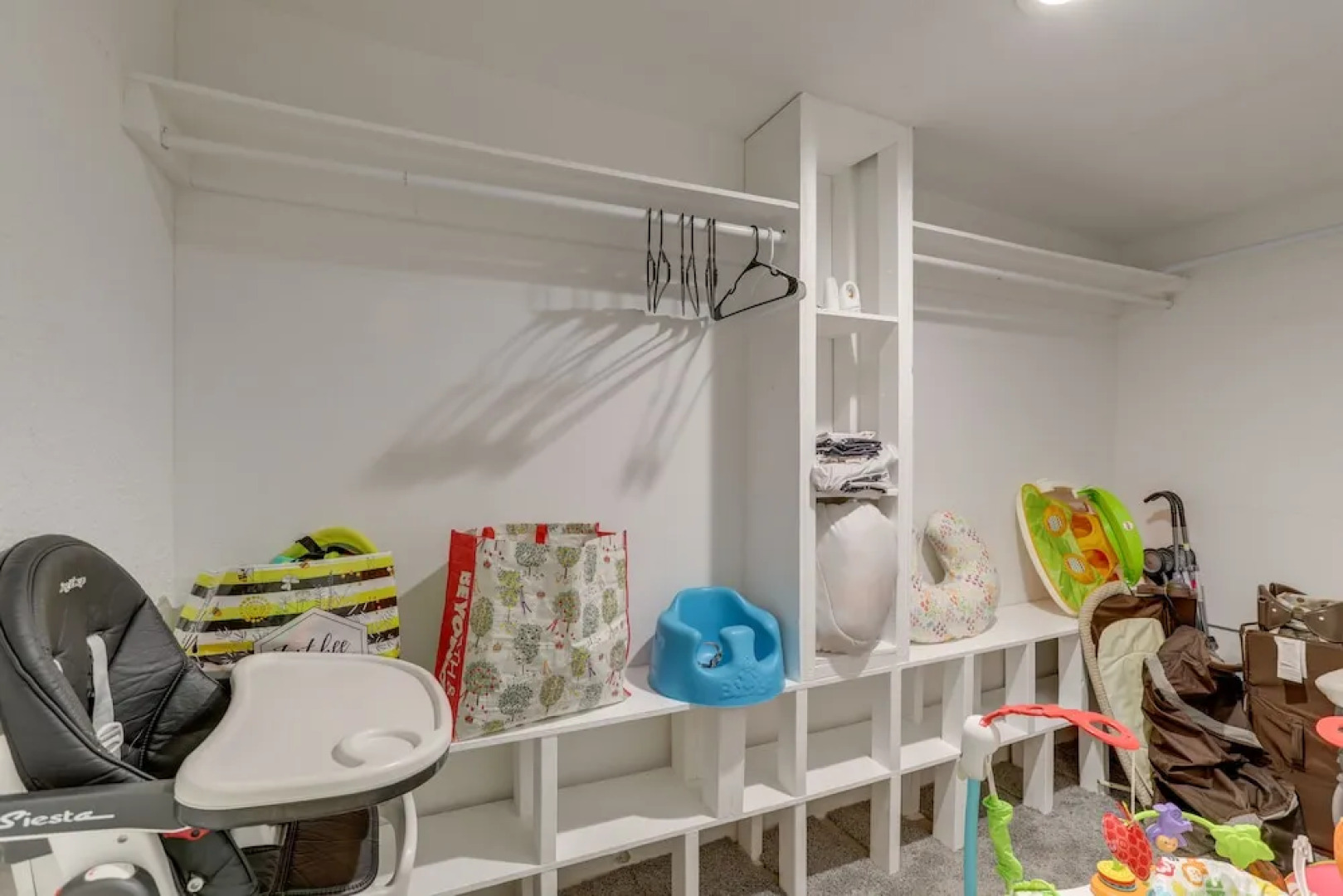 Pet-friendly Largo Escape w/ Fire Pit!