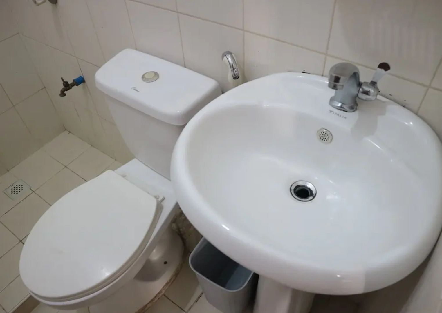 Pacific Waves Inn Annex