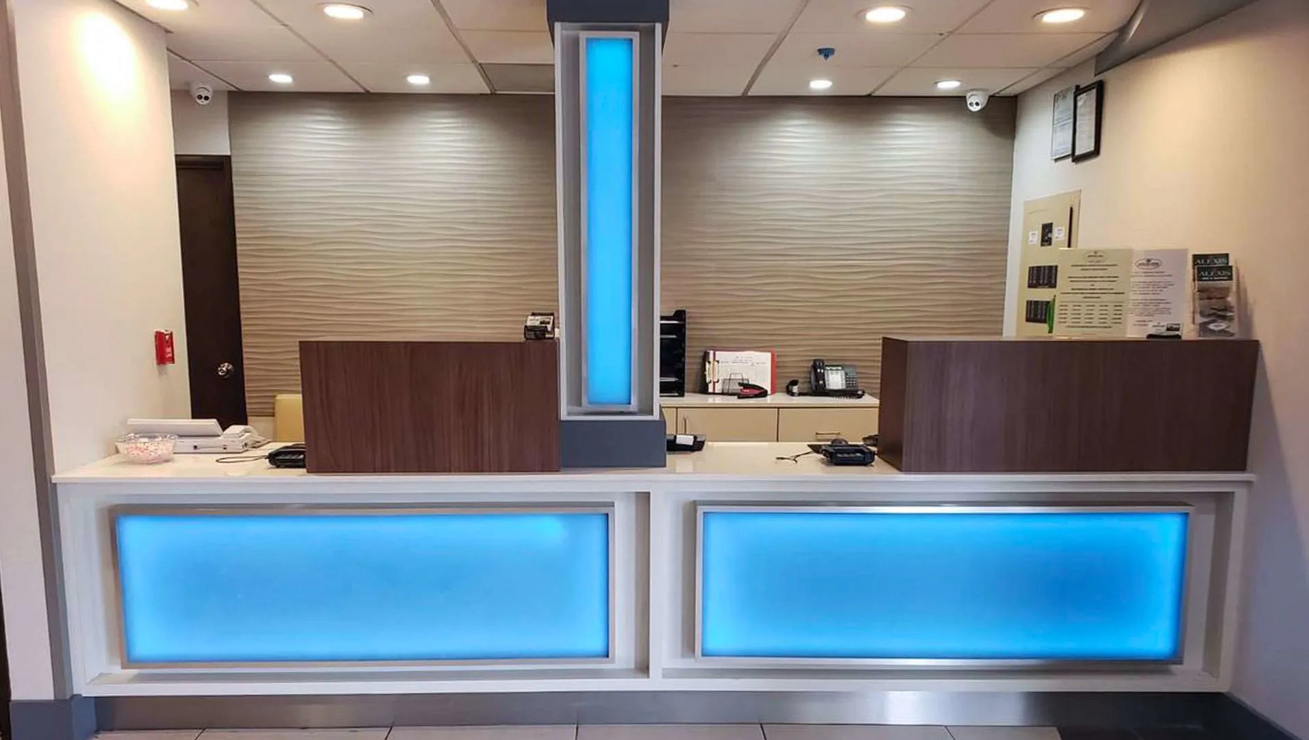 The Alexis Inn & Suites - Nashville Airport