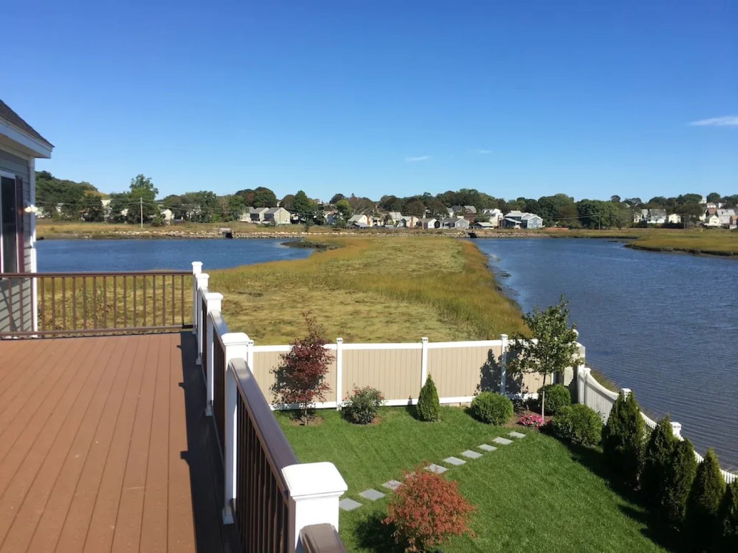 Rooms in Family House in Salem Boston