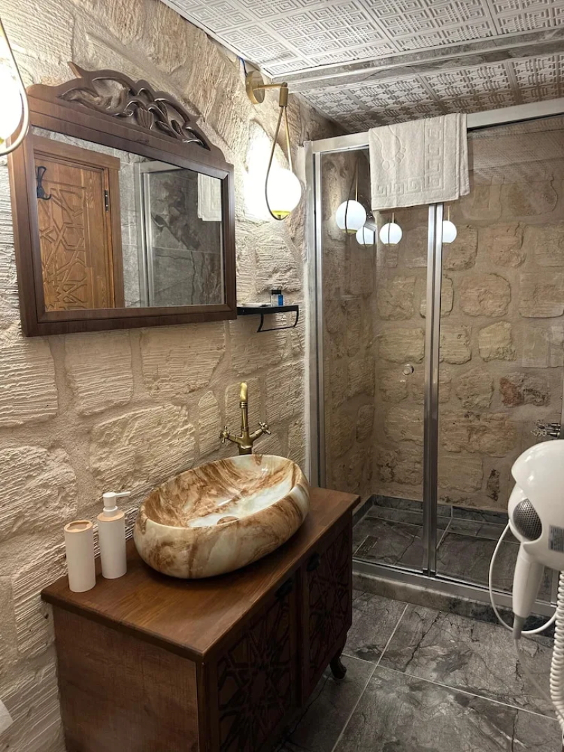 Seyri Asur Konağı