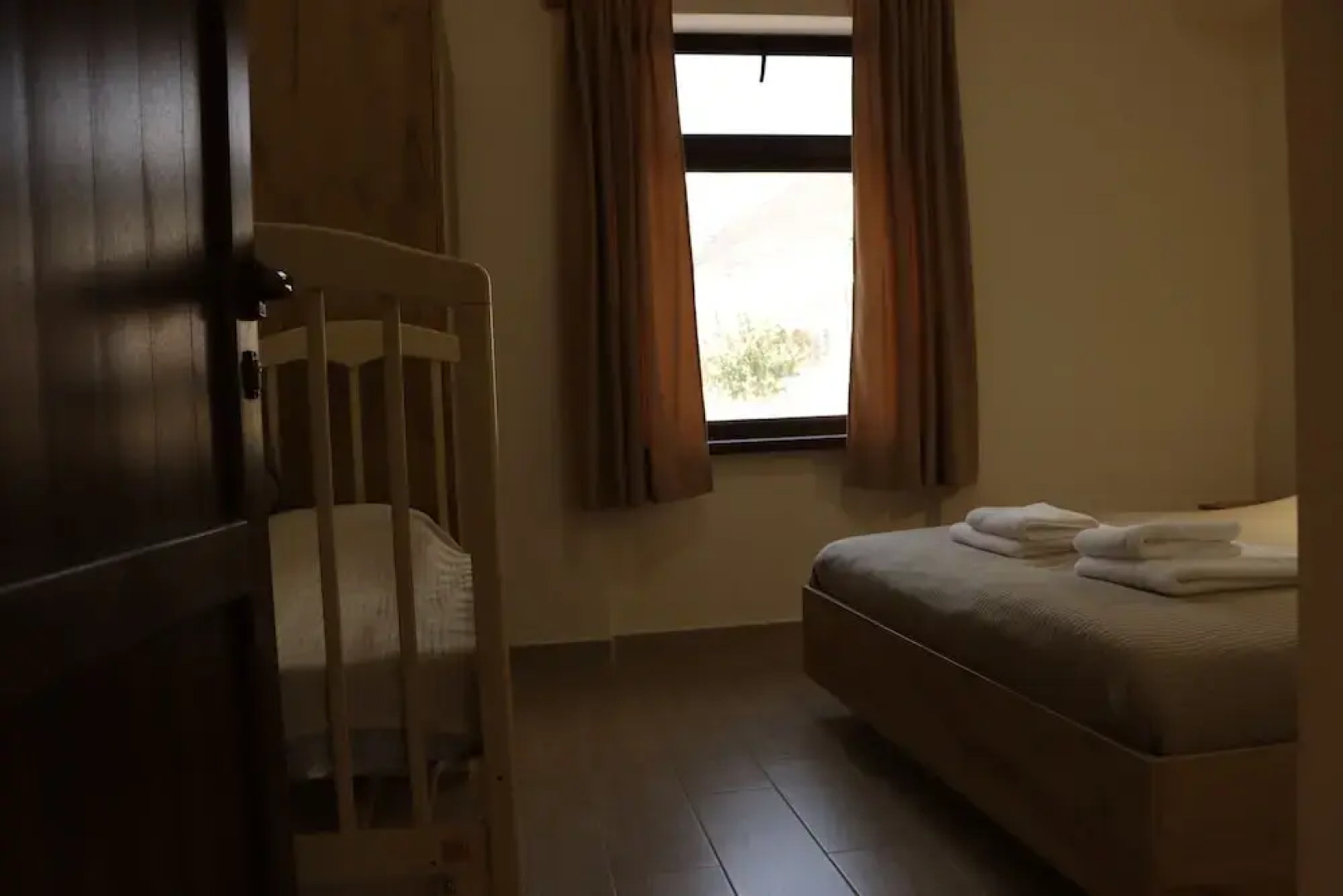 Artanish beach resort