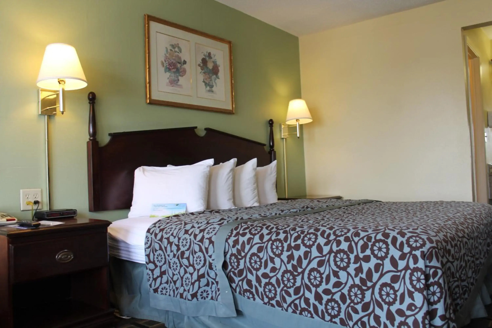 Days Inn by Wyndham Meridian