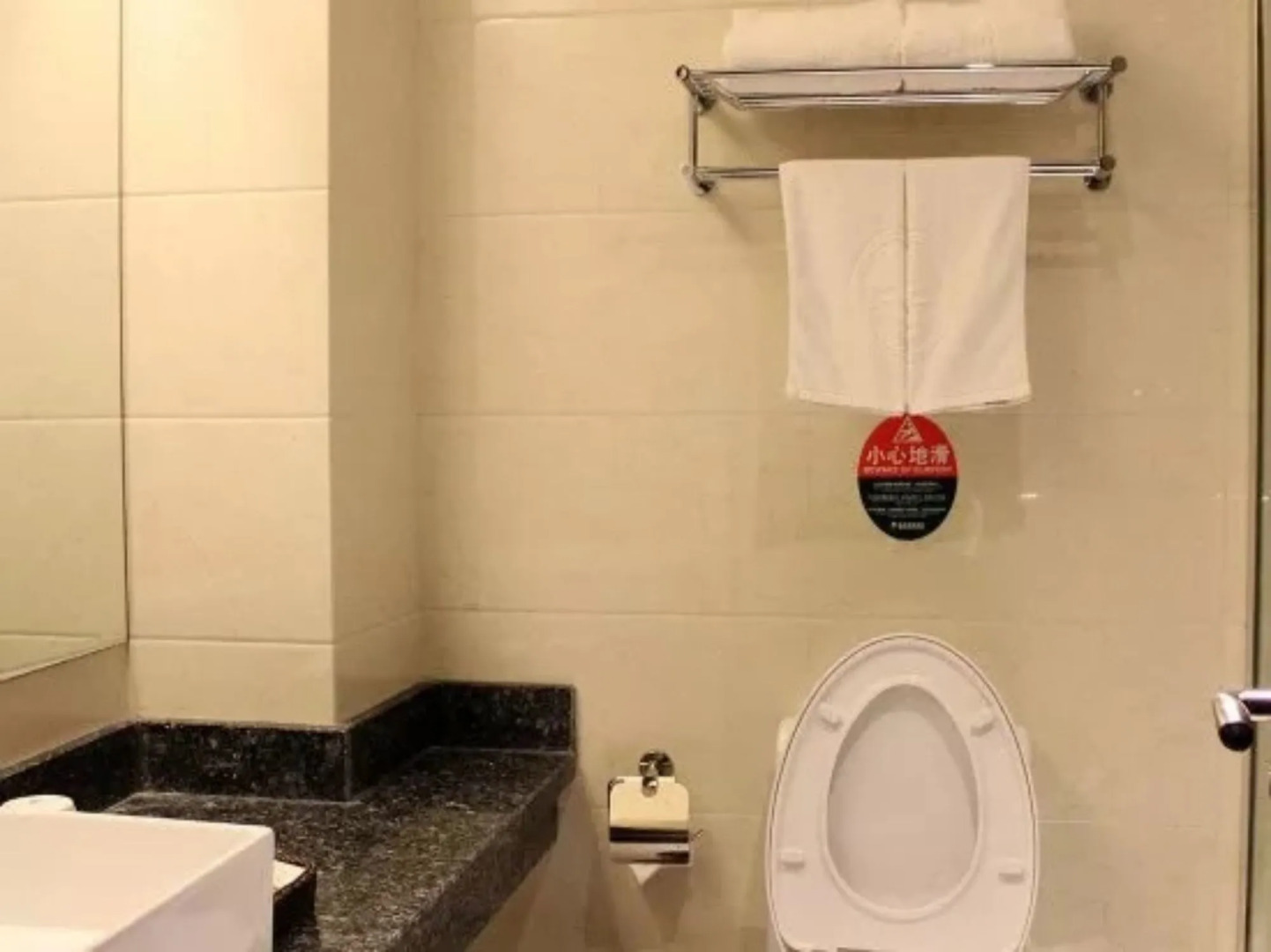 GreenTree Inn North WeiHai Station North International Bathing Beach Hotel