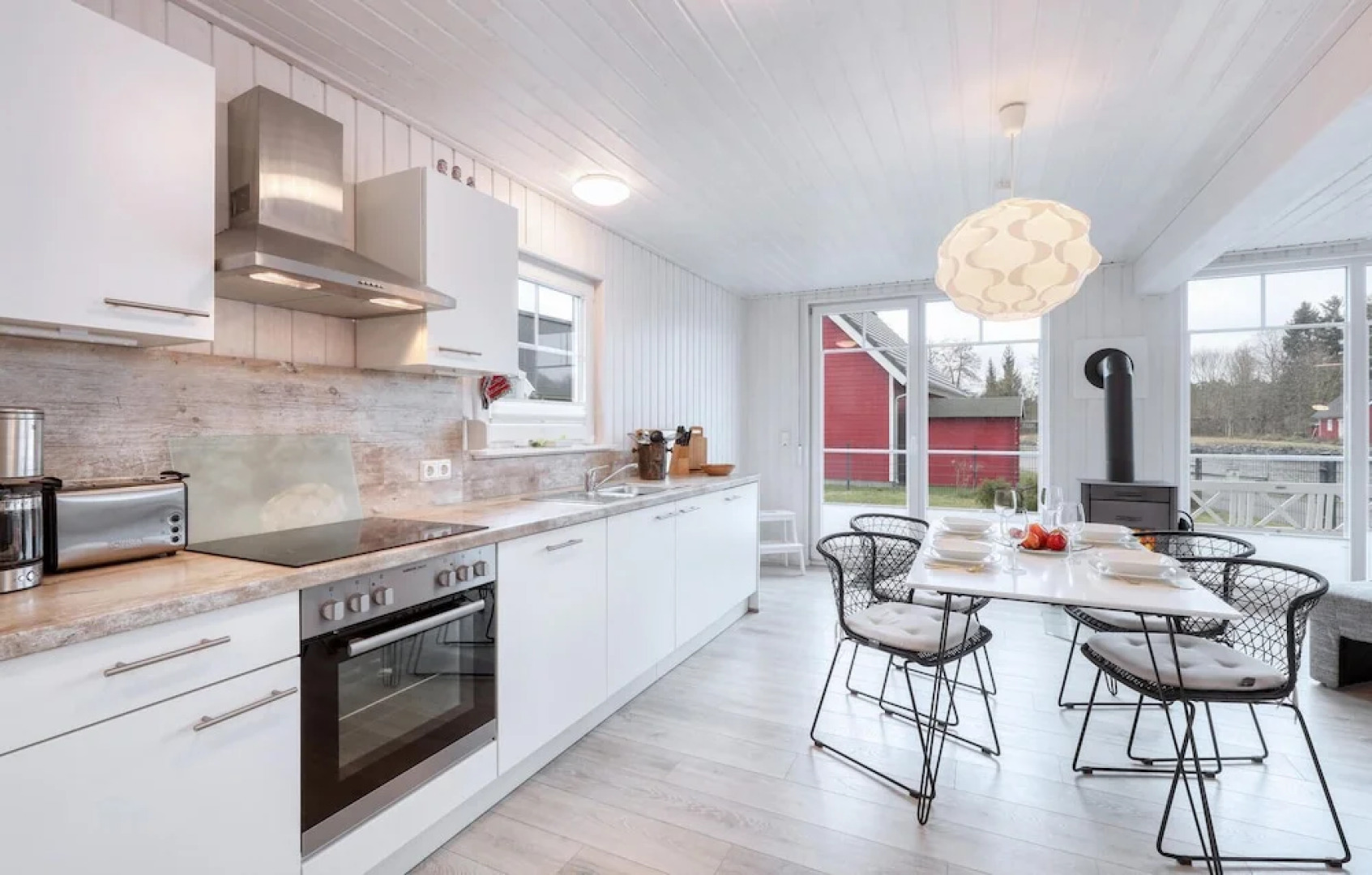 Stunning Home in Zerpenschleuse With 2 Bedrooms and Wifi