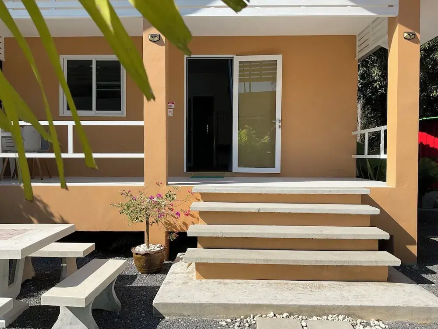 Bansabai pool  Villa (Local Tour)