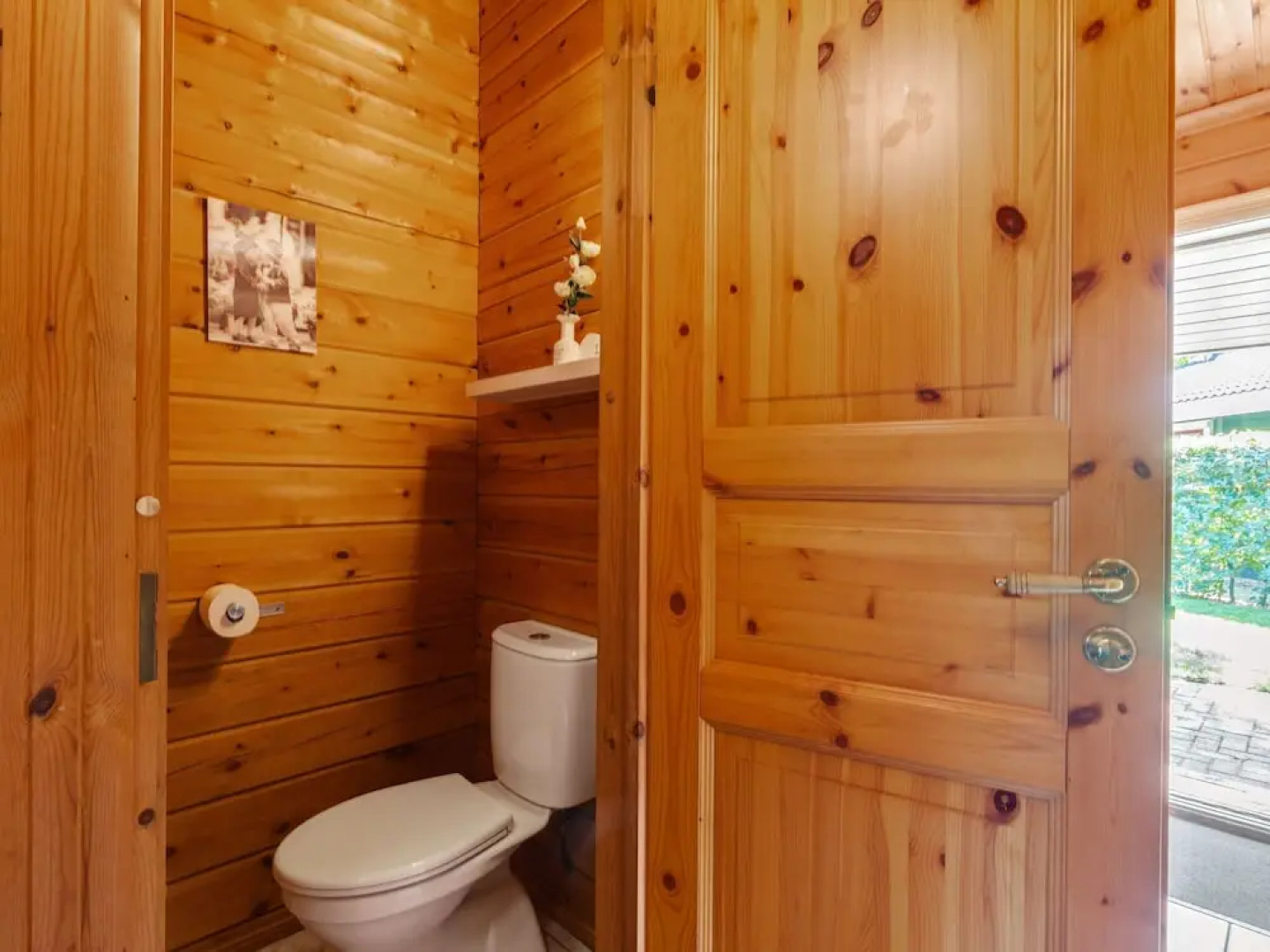 Chalet in Hulshorst Near Lake