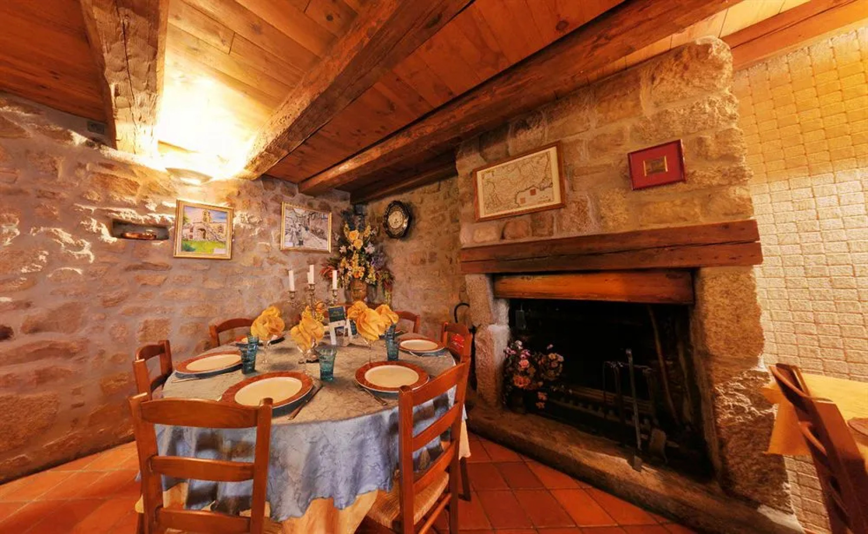 Relais Saint Roch Rest. La Petite Maison