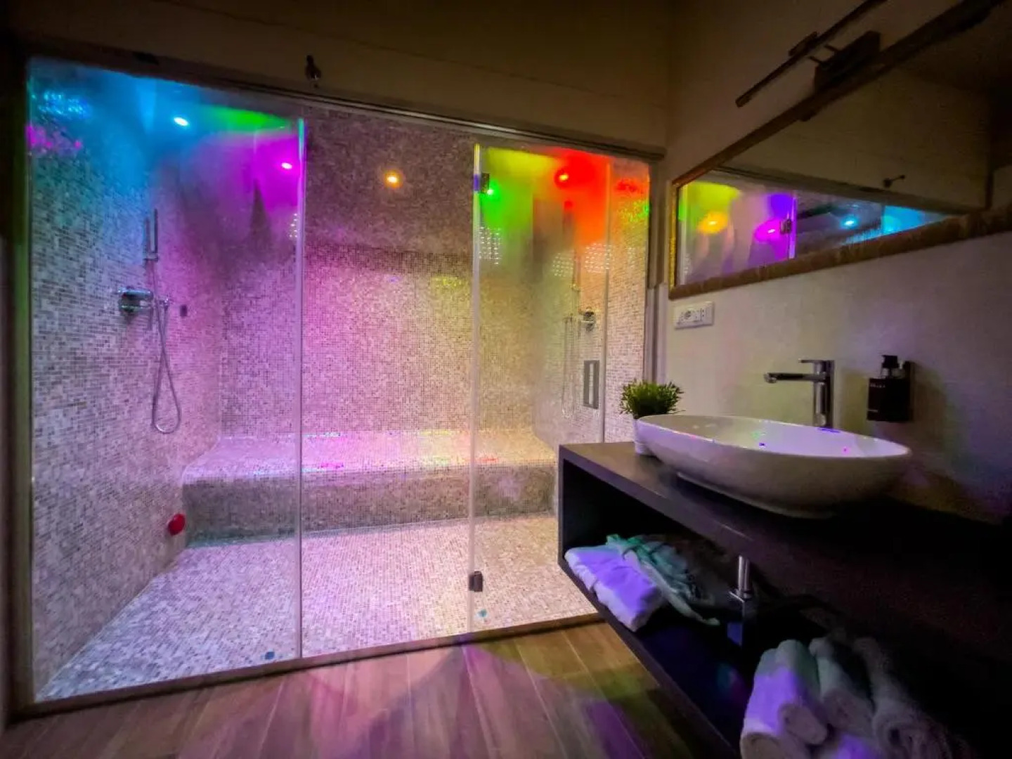 4 Star Bologna Train Station - Self Check-In