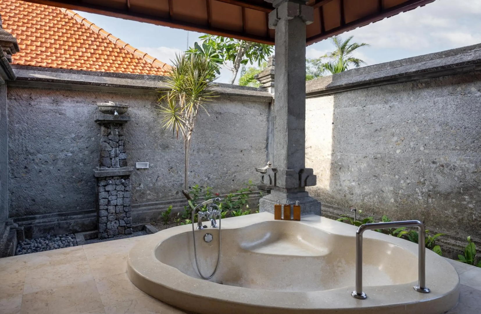 Santi Mandala Villa & Spa