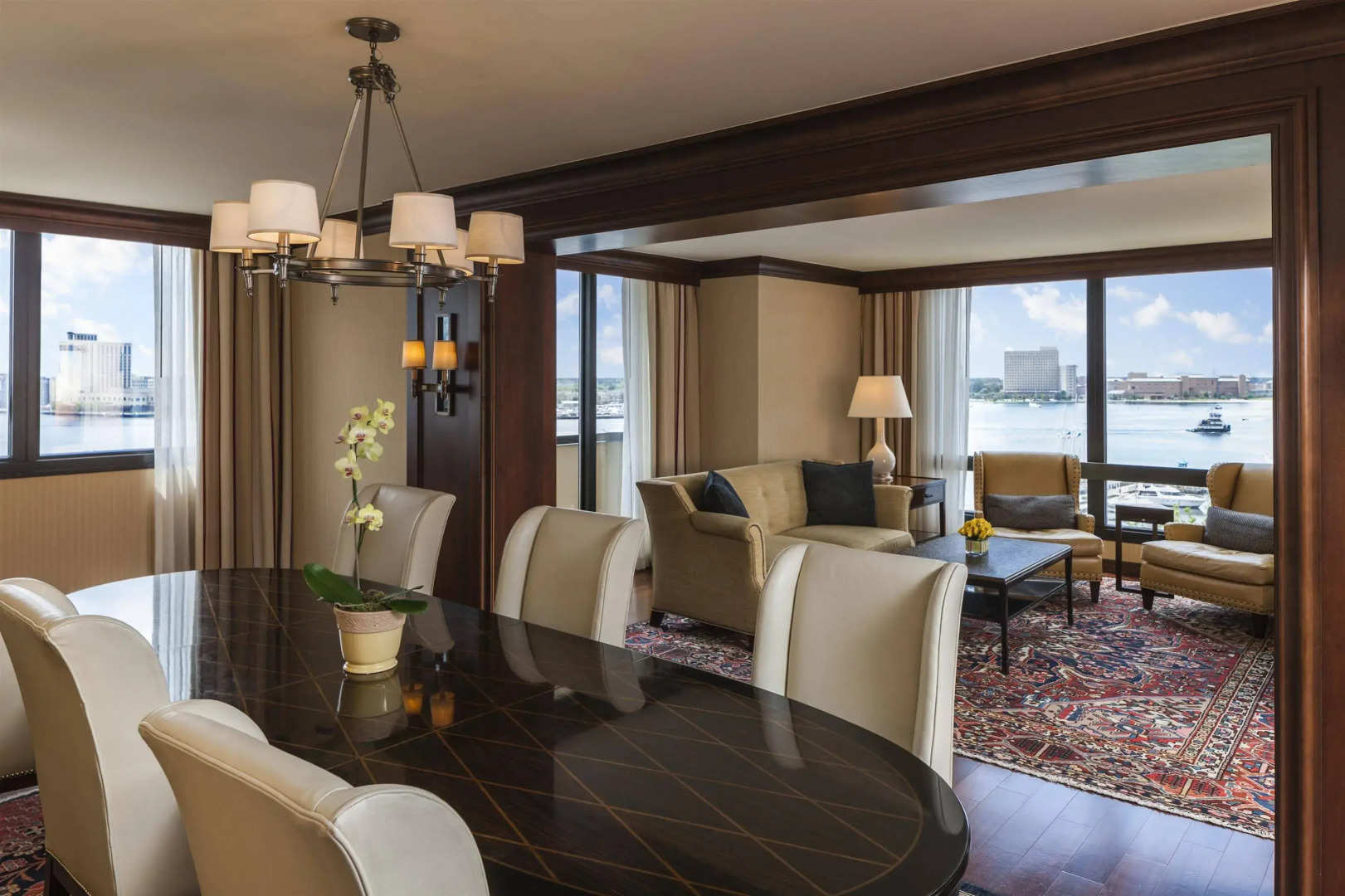 Sheraton Norfolk Waterside Hotel