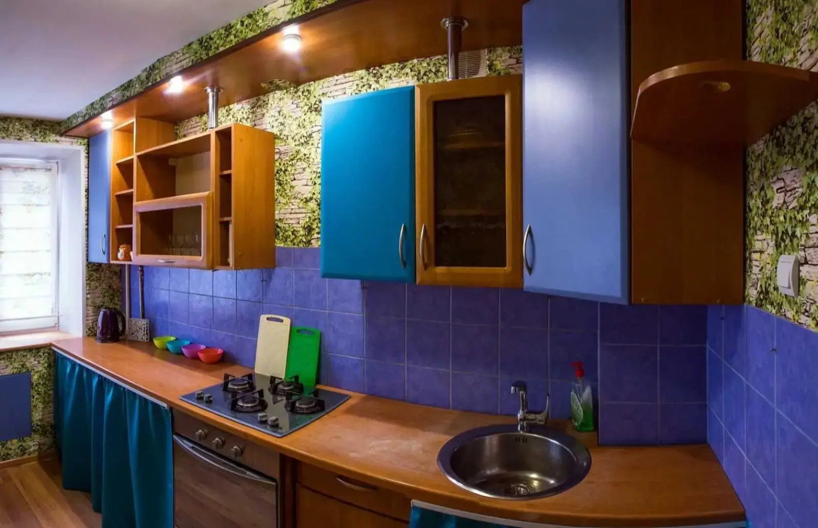 Дубки на Милиционном переулке