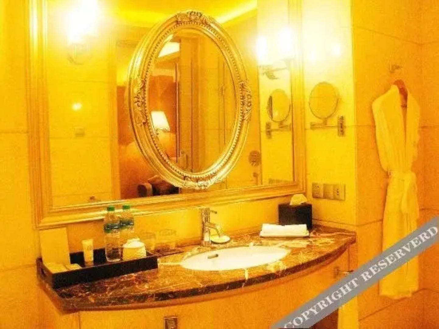 Yihao Hotel