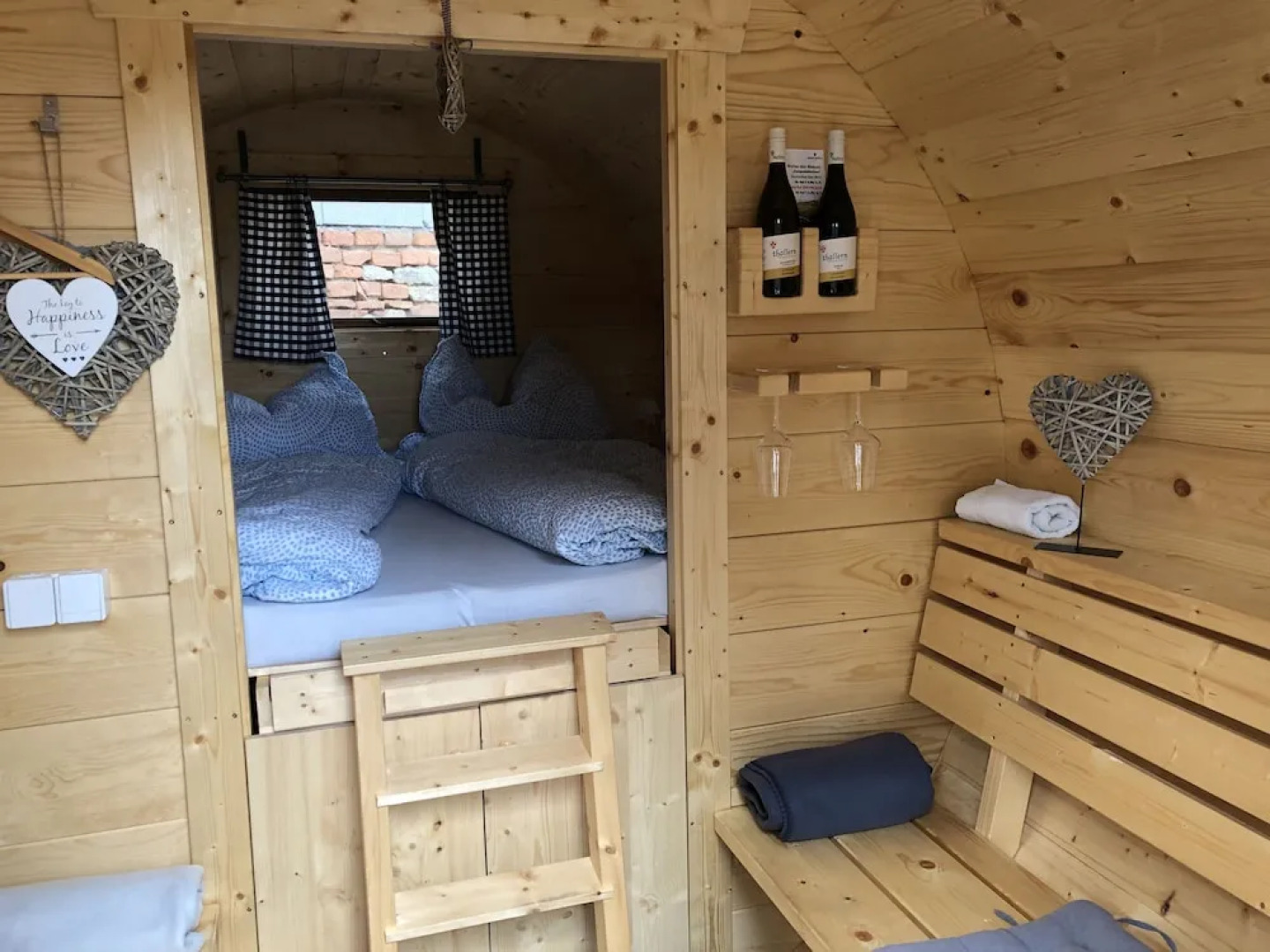 Schlaffassdorf Thallern