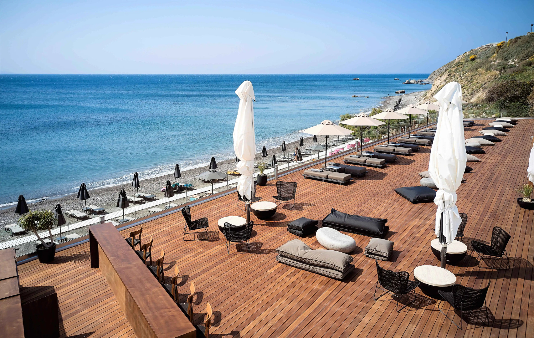 Dimitra Beach Hotel & Suites