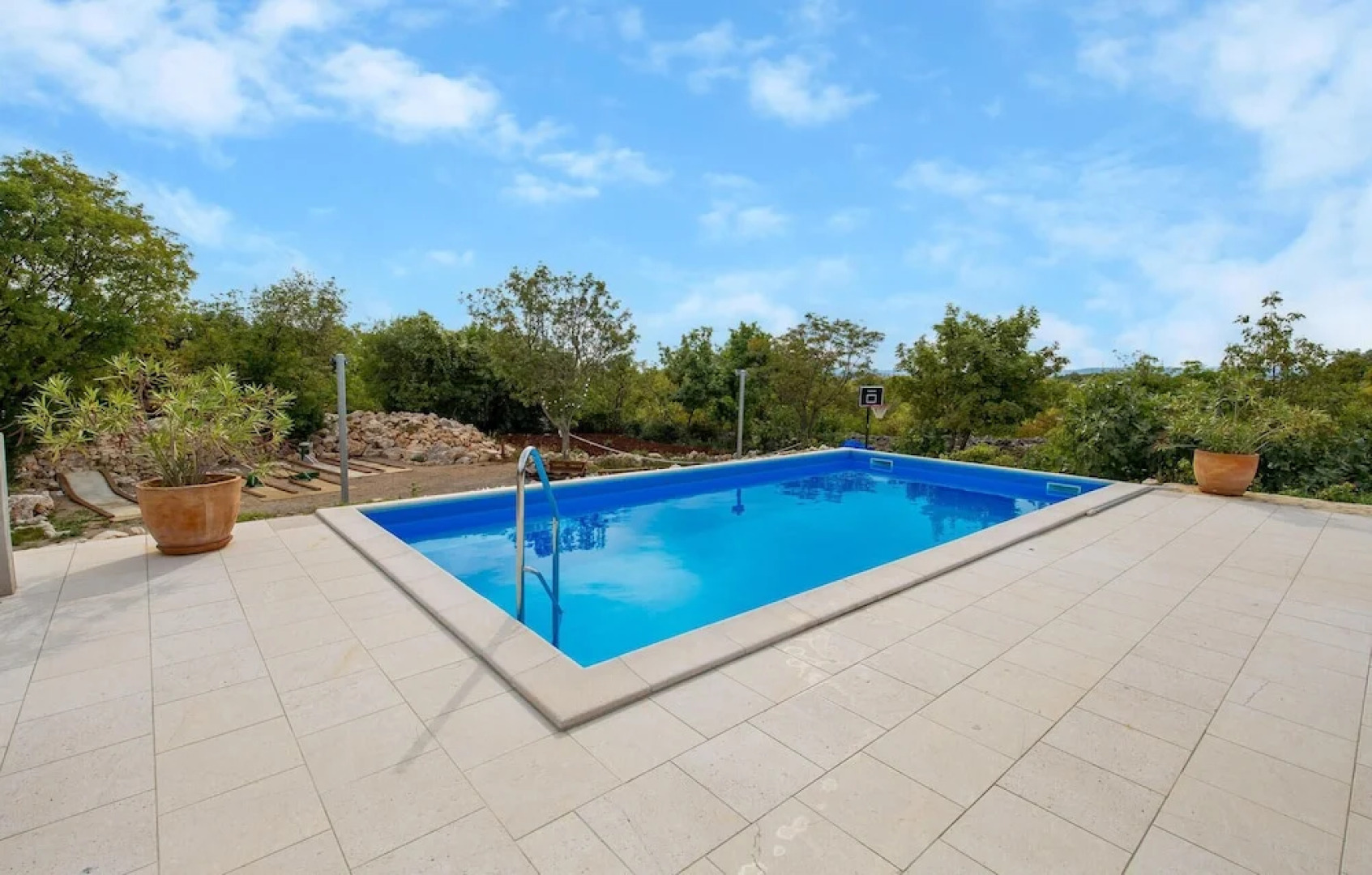 Beautiful Home in Kras With Wifi and 2 Bedrooms