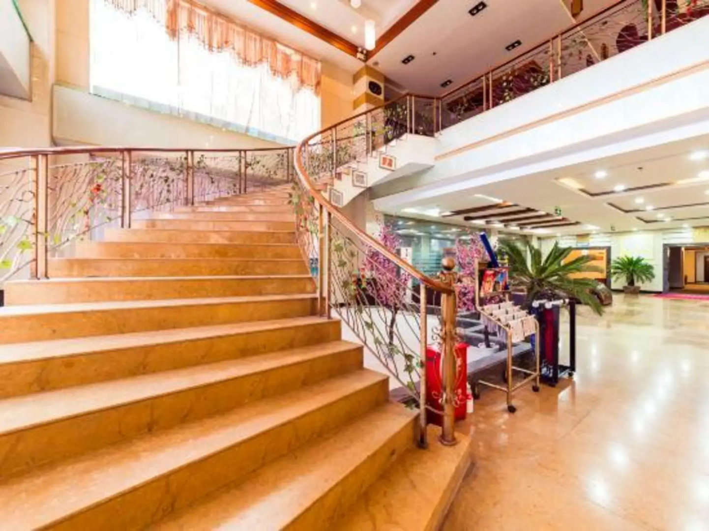 Tianyi Wenquan Huayuan Hotel