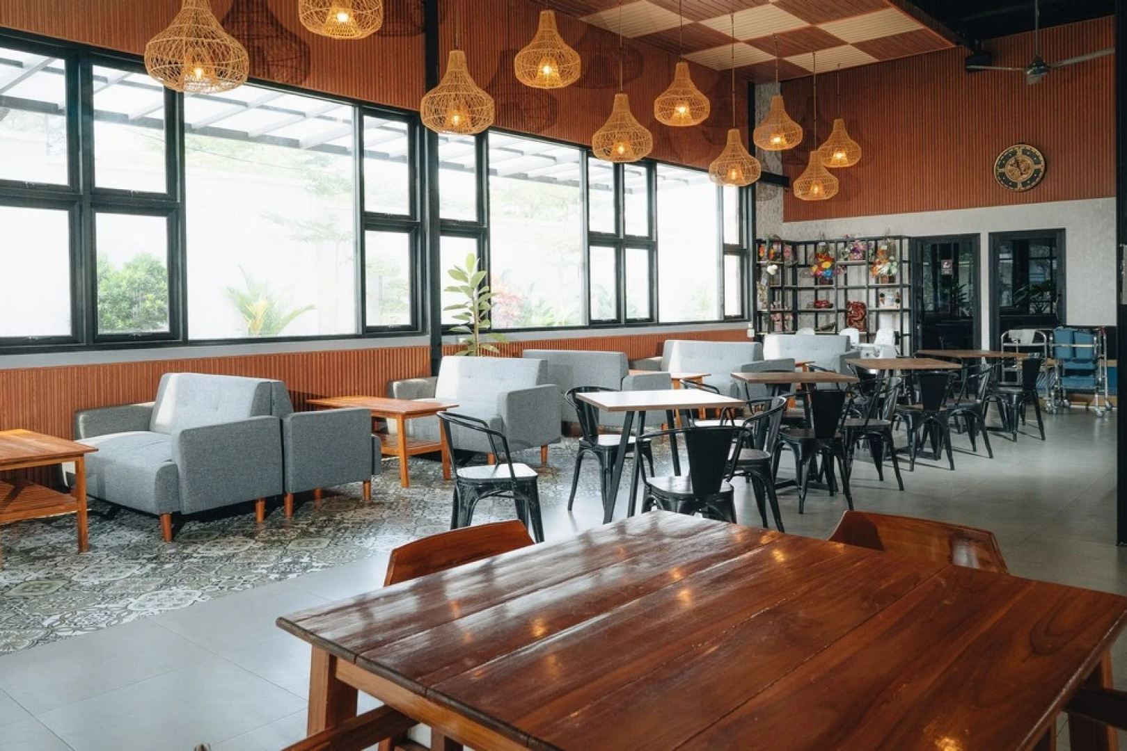 Sans WM Hotel Blitar