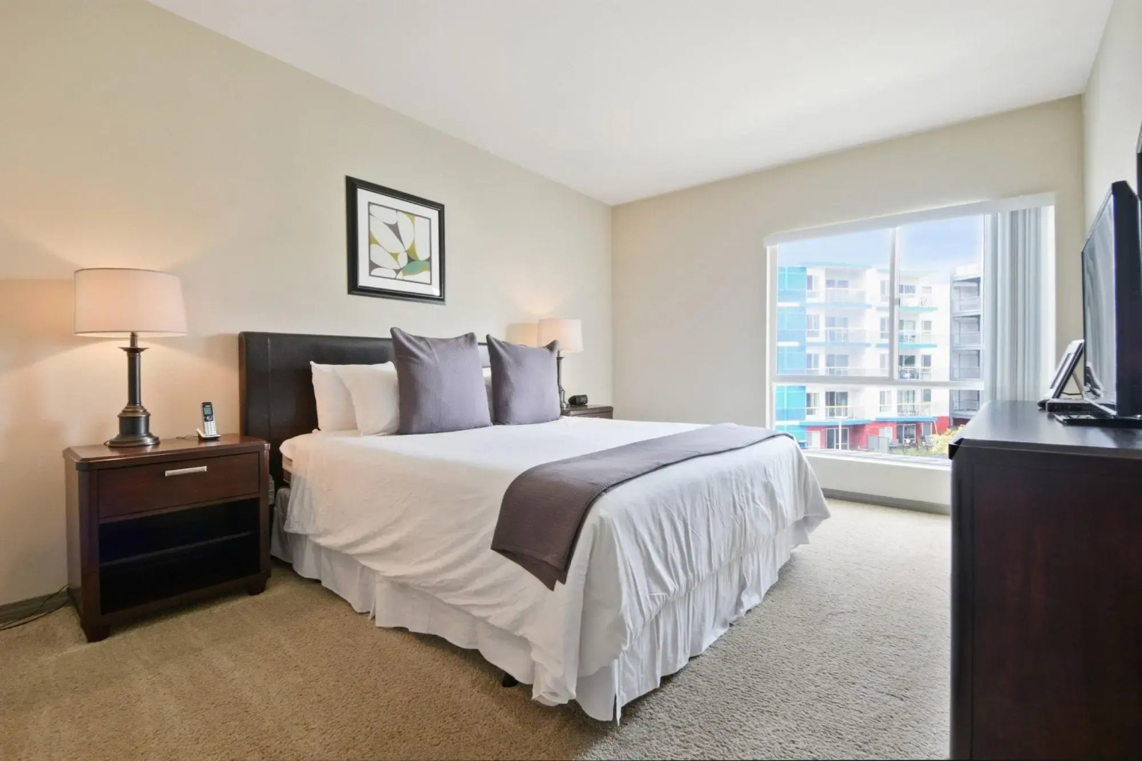 Global Luxury Suites at Marina Del Rey