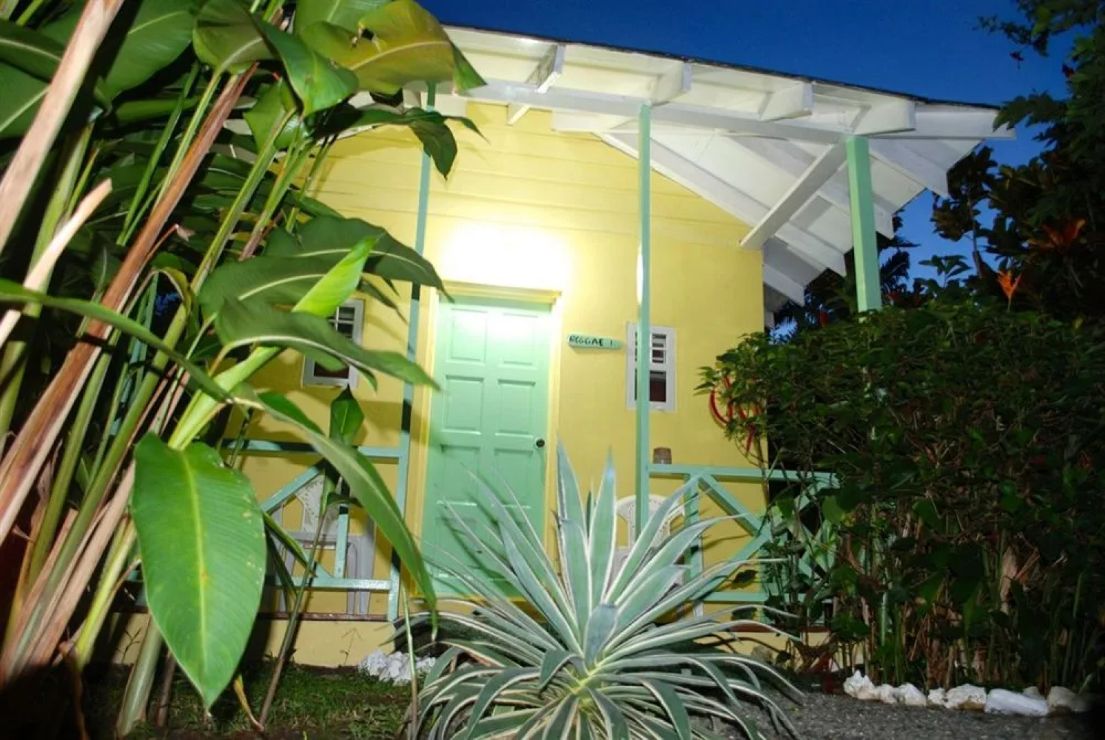 Hotel Jamaican Colors