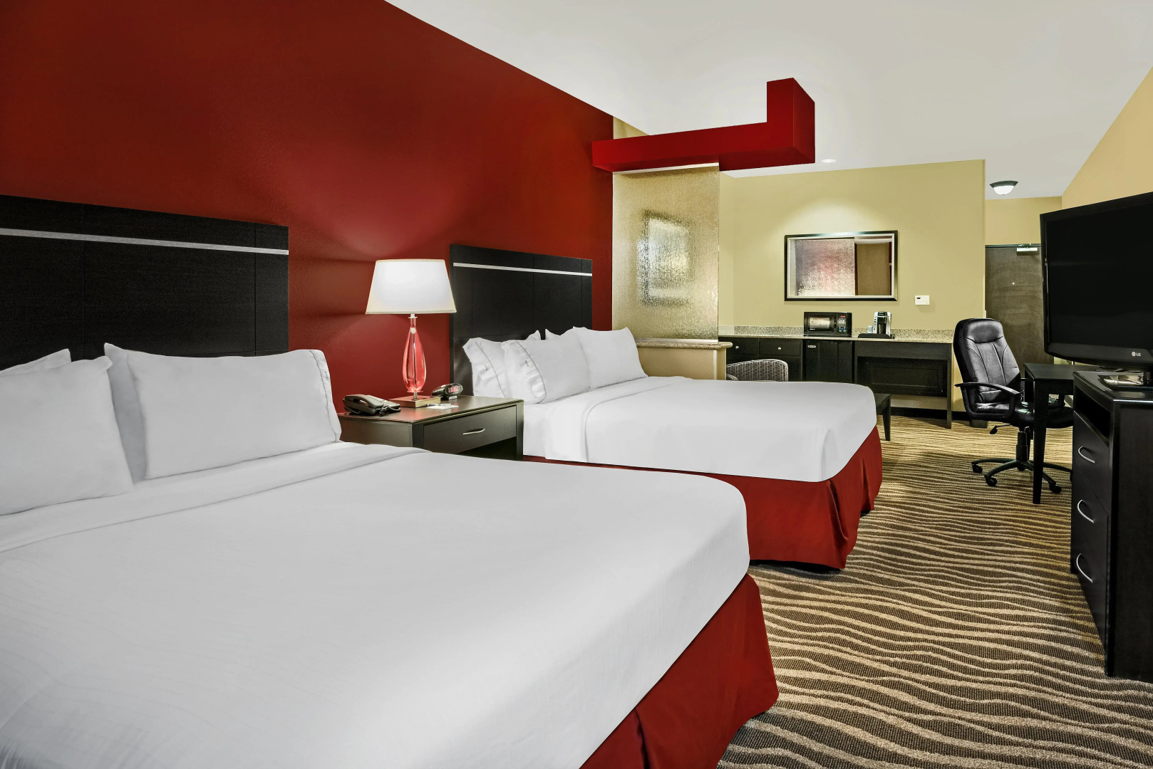 Holiday Inn Express & Suites Cotulla by IHG
