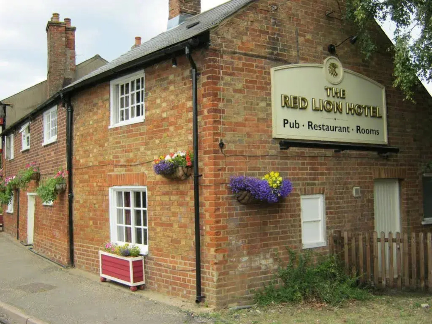 Red Lion Hotel