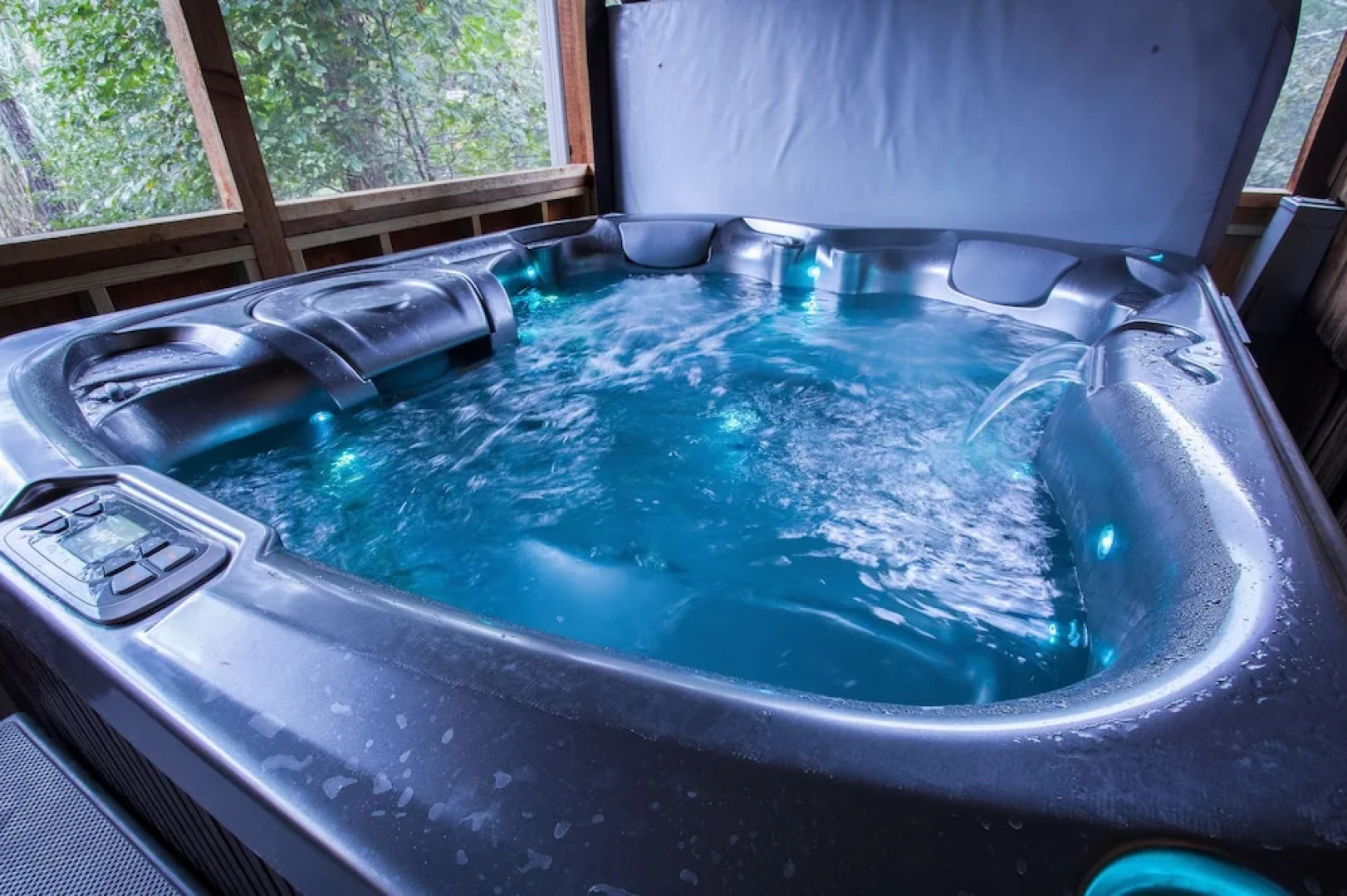 Henrys Hideaway by RedAwning