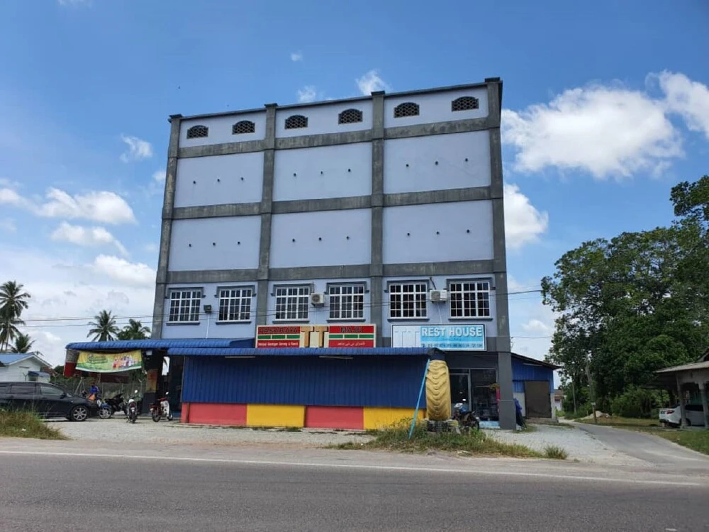 OYO 90316 TT Rest House