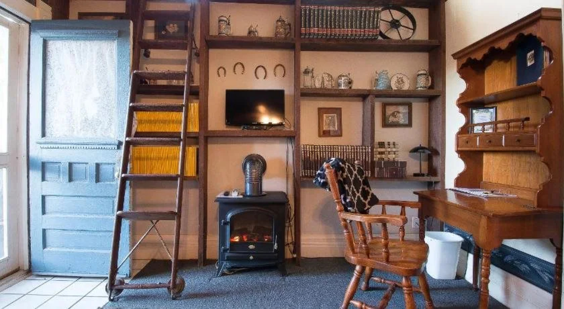 Munzesheimer Manor Bed & Breakfast