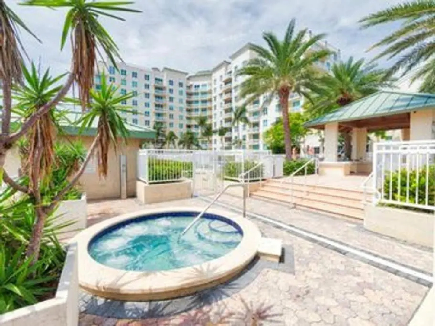 New Apartment in Casa Costa Luxury Condo Beach Pass Included