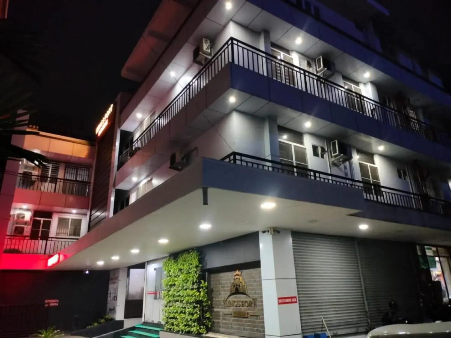 Kings Fort Rooms Thrippunithura