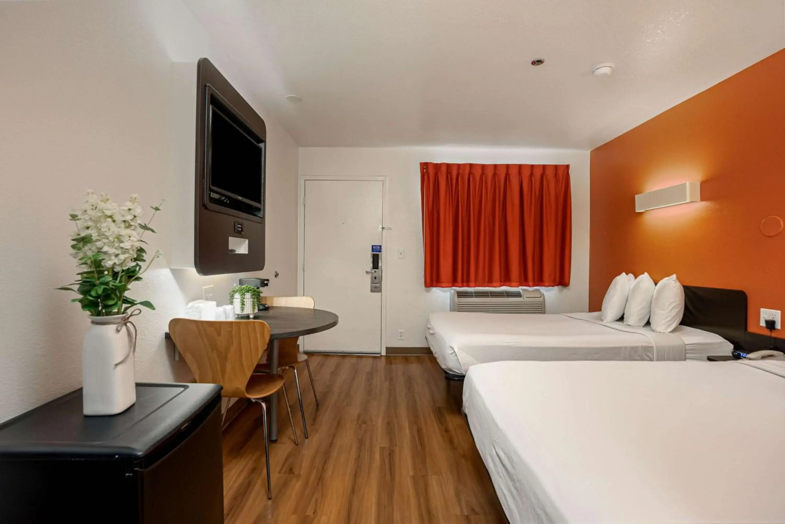 Motel 6 Temecula, CA - Historic Old Town