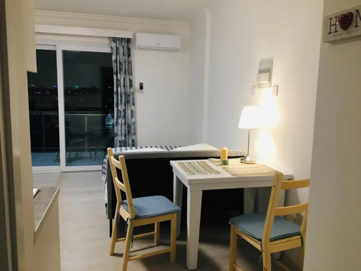 Royal Life Residence Poseidon Studio