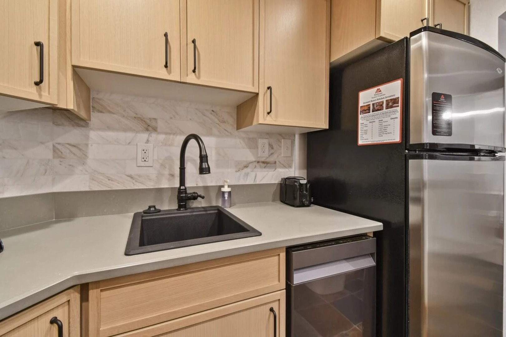 Family Getaway~pool, Tubing, Skiing, & Ice Castles Villa 1002 1 Bedroom Villa by RedAwning