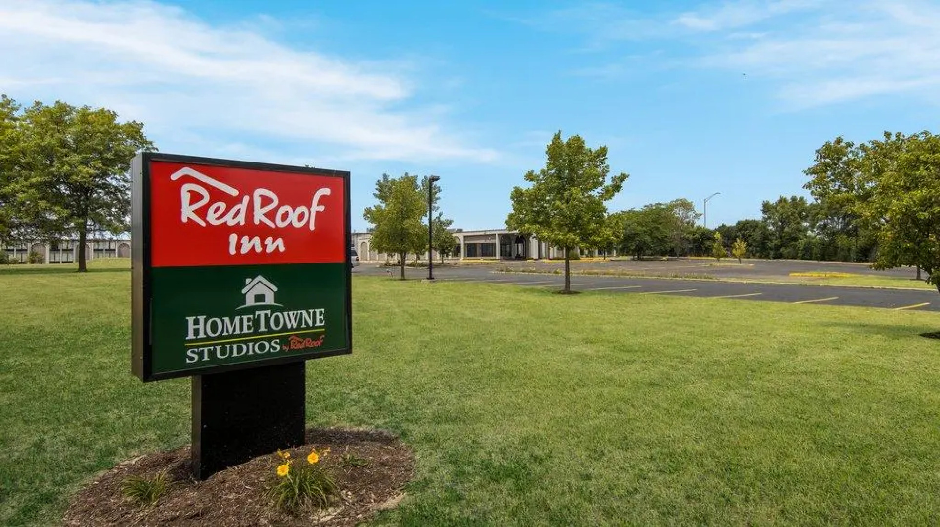 Red Roof Inn & Conference Center Chicago - N Aurora/ Naperville