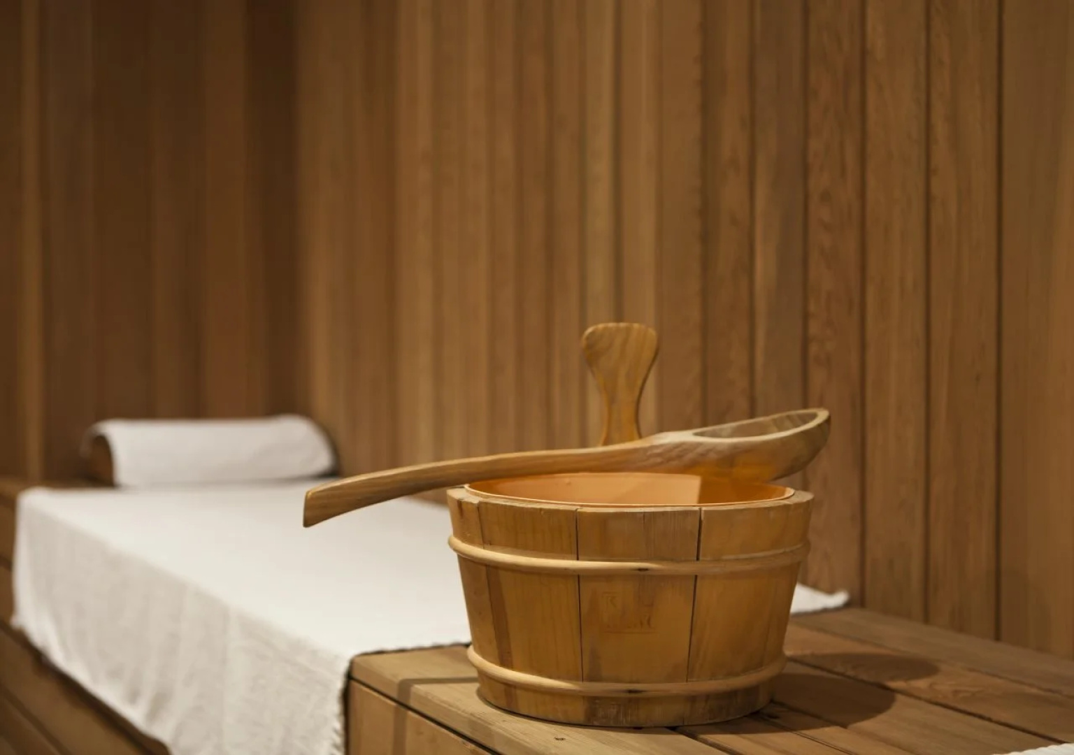 Lakeview Xuanwu Hotel