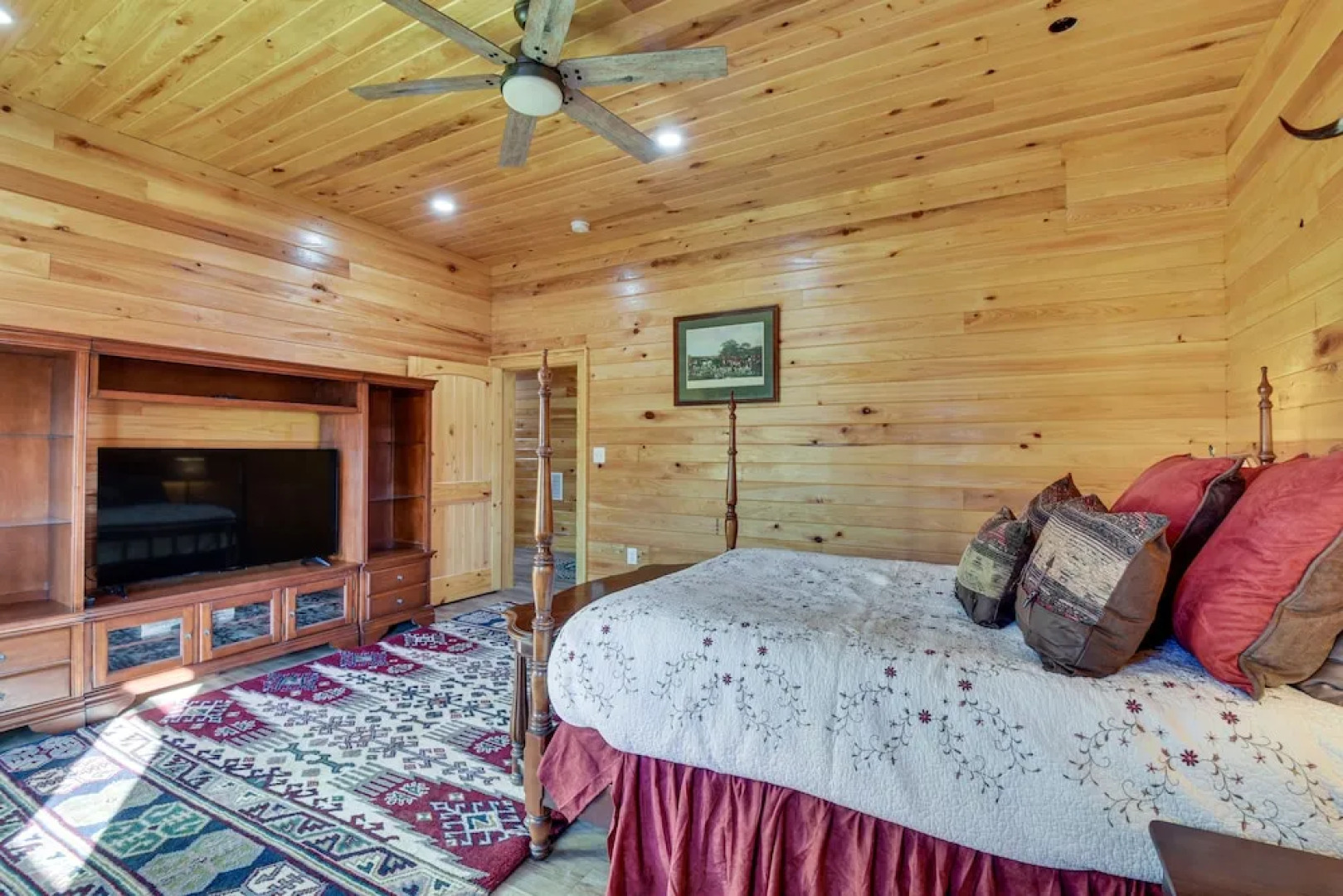 Mountain-view Cabin ~ 2 Mi to Downtown Clayton!