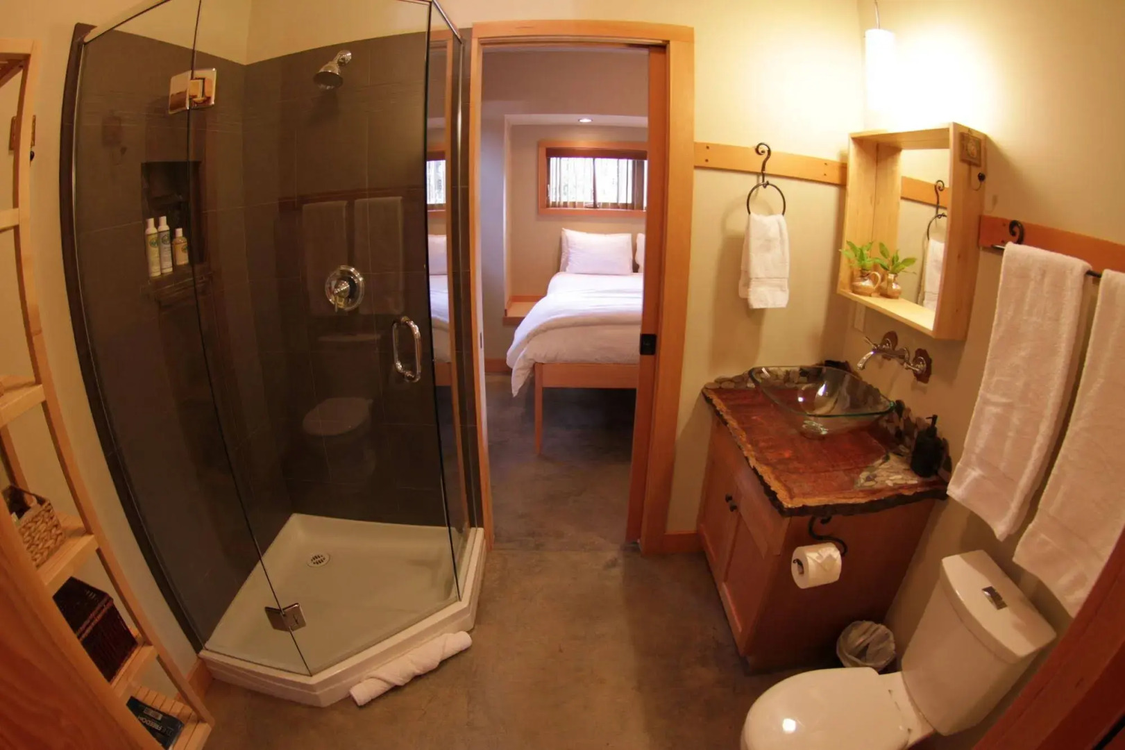 Black Bear Guesthouse