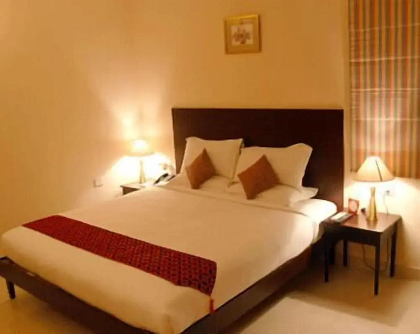 Sterling Living Space - Residency Road